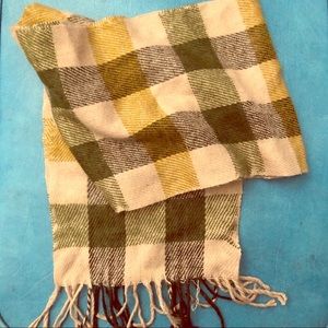 ⭐️SALE⭐️Cashmere scarf green/mustard/khaki beige OS